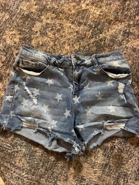 Judy Blue Distressed Star Print Denim Shorts - Blue